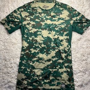 NIKE PRO COMBAT COMPRESSION TEE